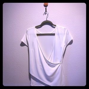 💄💋NWT Gorgeous open back EXPRESS top💋💄